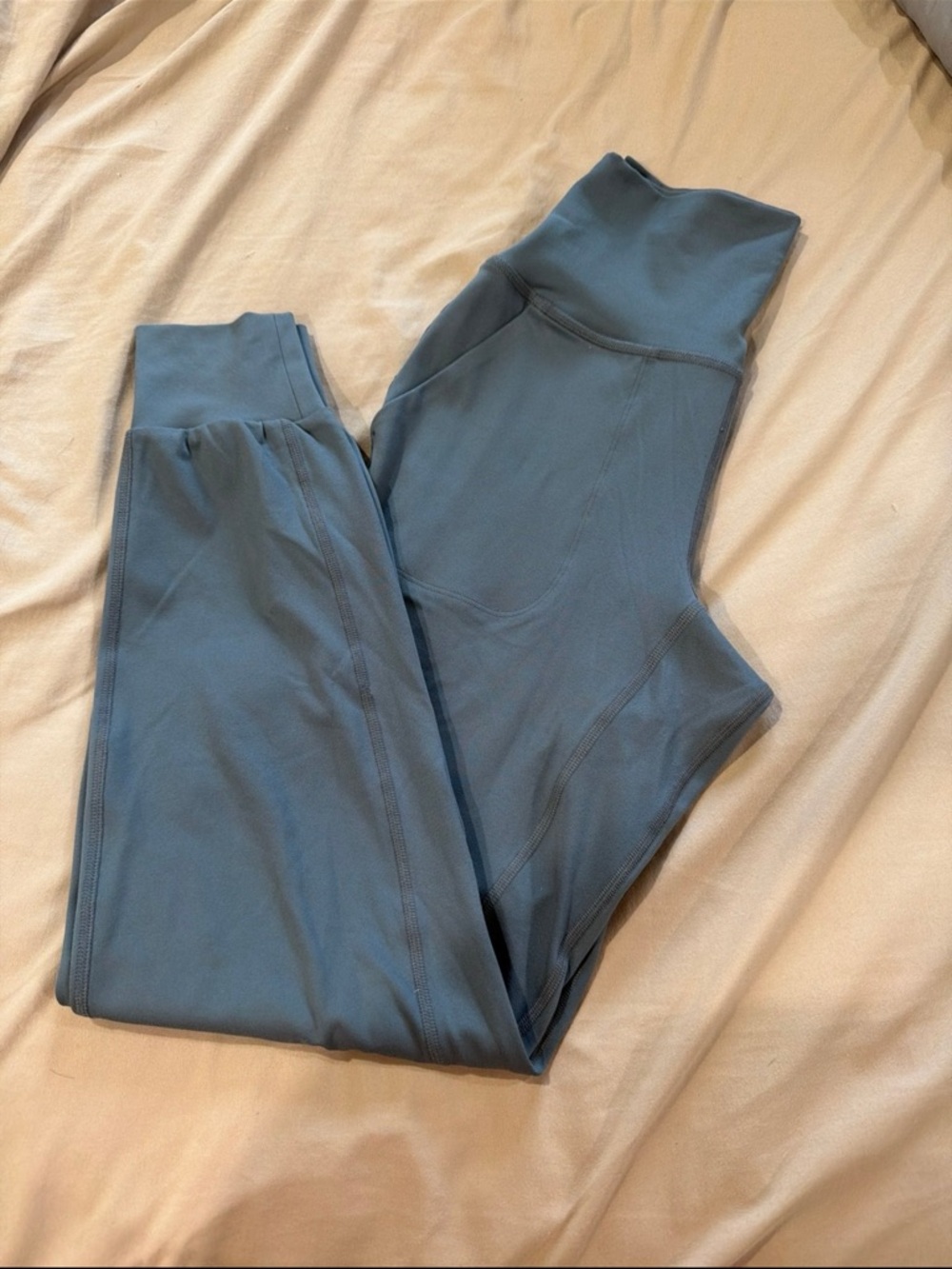 Gilly Hicks High-Waist Leggings With Pocket